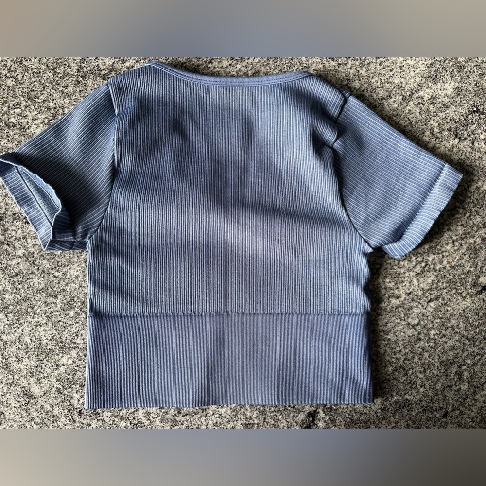 Offline arie crop top - Picture 7 of 7